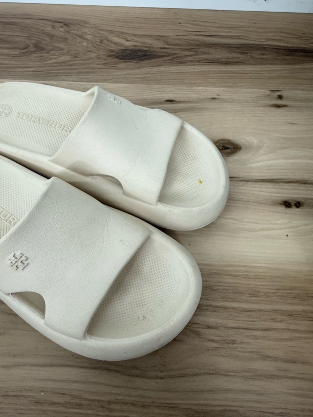 Tory Burch Cream Shower Slide Sandals - Picture 4 of 7
